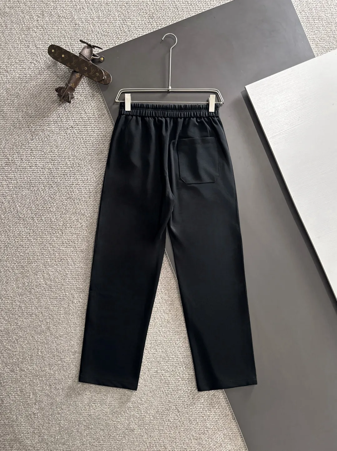 P150， 🐎 🆕2026 New Arrival ！ Classic LOGO ， ， ， 。 ， 。 ：Black Dark Gray Size：29-36